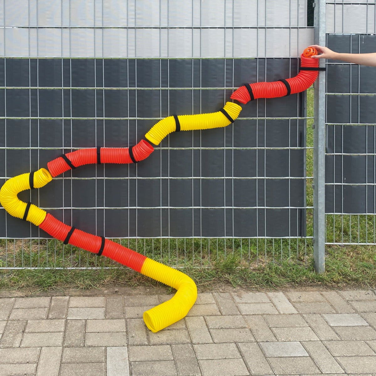Mega Flexi Pipe, Bällebahn für draußen