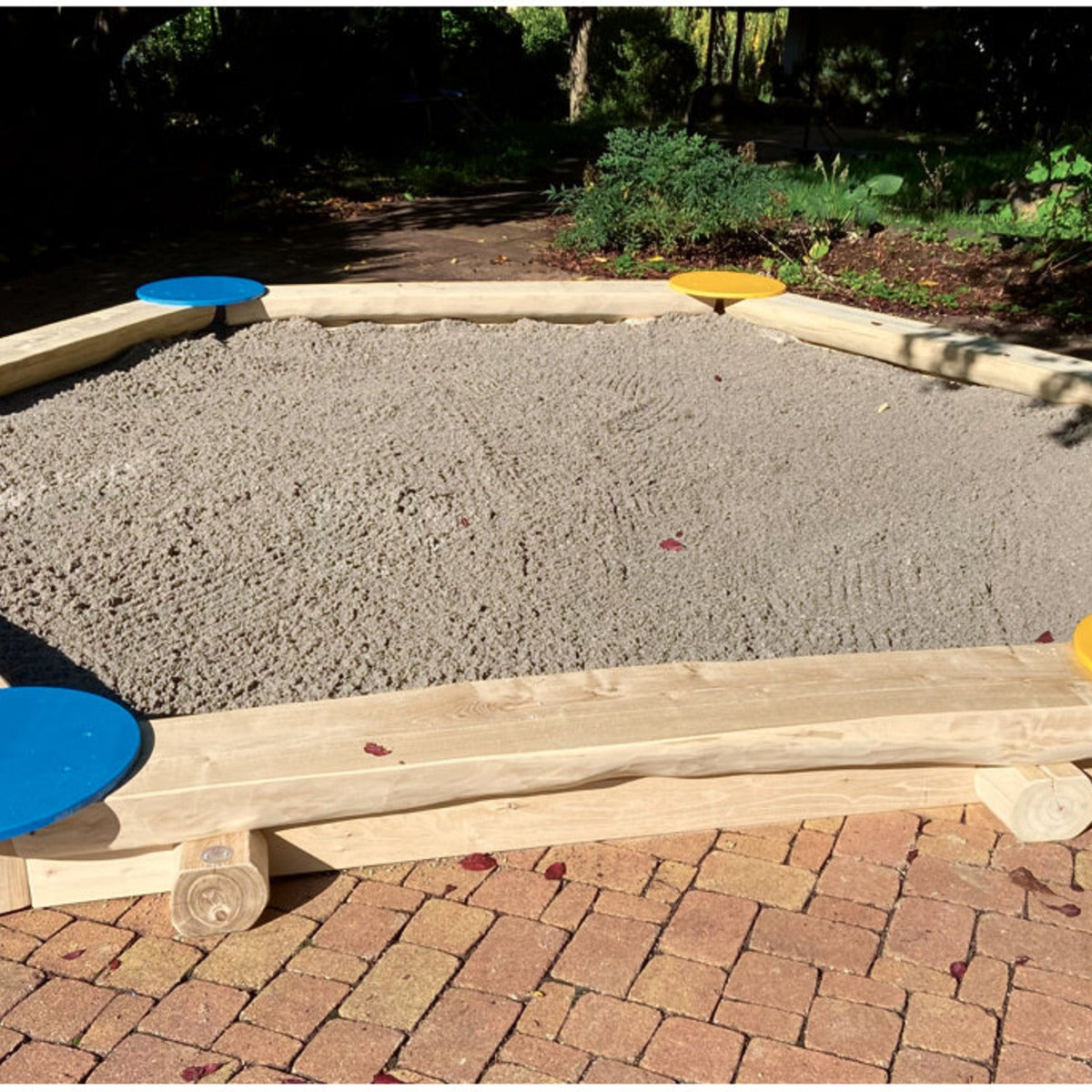 Halbstamm-Sandkasten Robinie – Bild 2