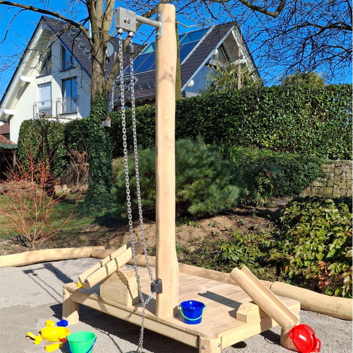 Sandspielpodest Robinie – Bild 2
