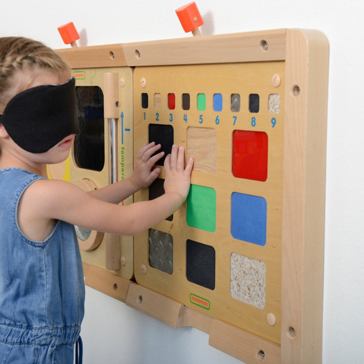 Wandelement „Fühltafel“