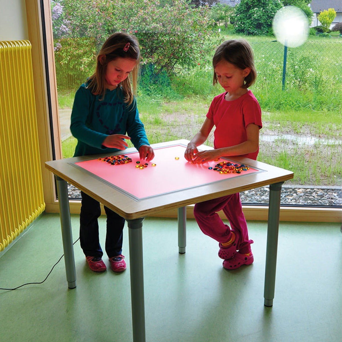 Leuchttisch, farbig, 75 × 75 cm