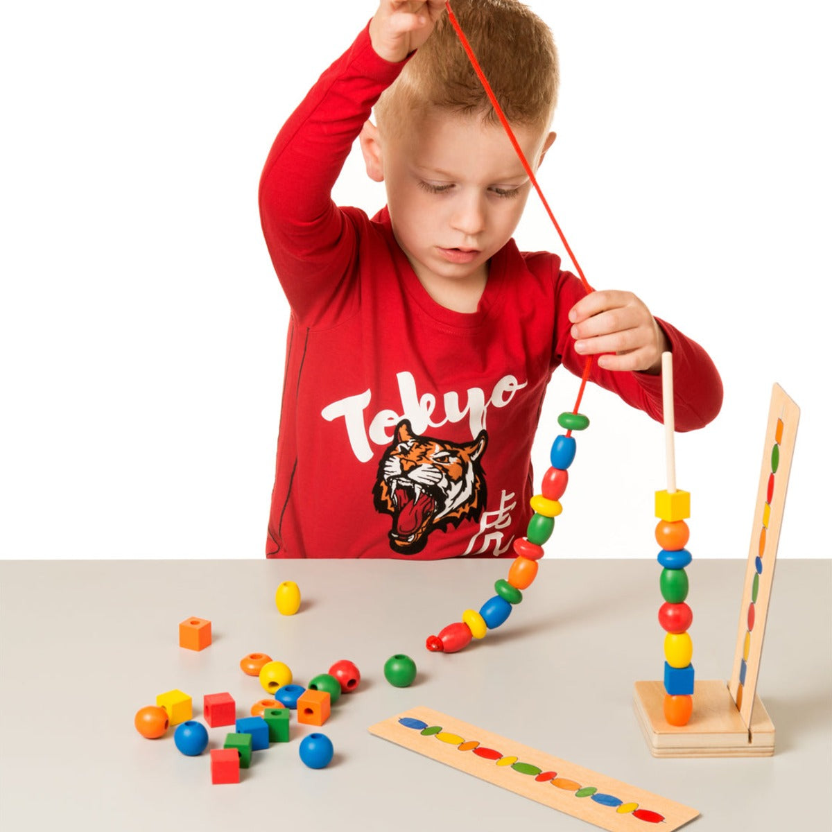 Fädelspiel „Sort the beads“