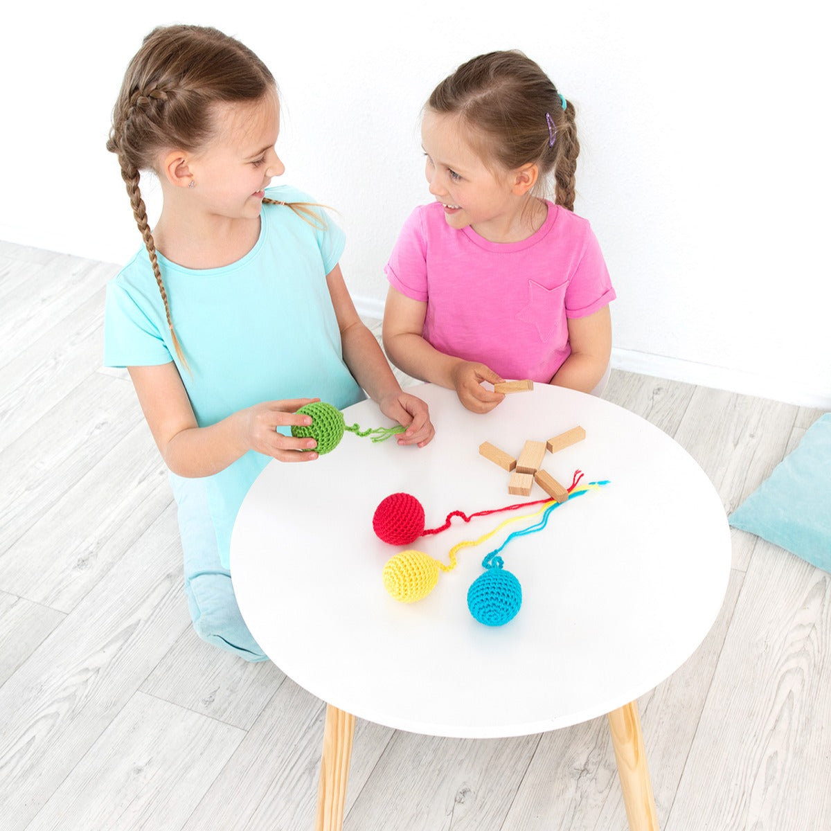 Fröbel-Set 1 (Spielgaben 1 und 2)
