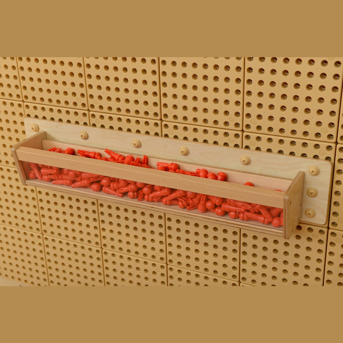 Materialkasten für die STEM-Wand