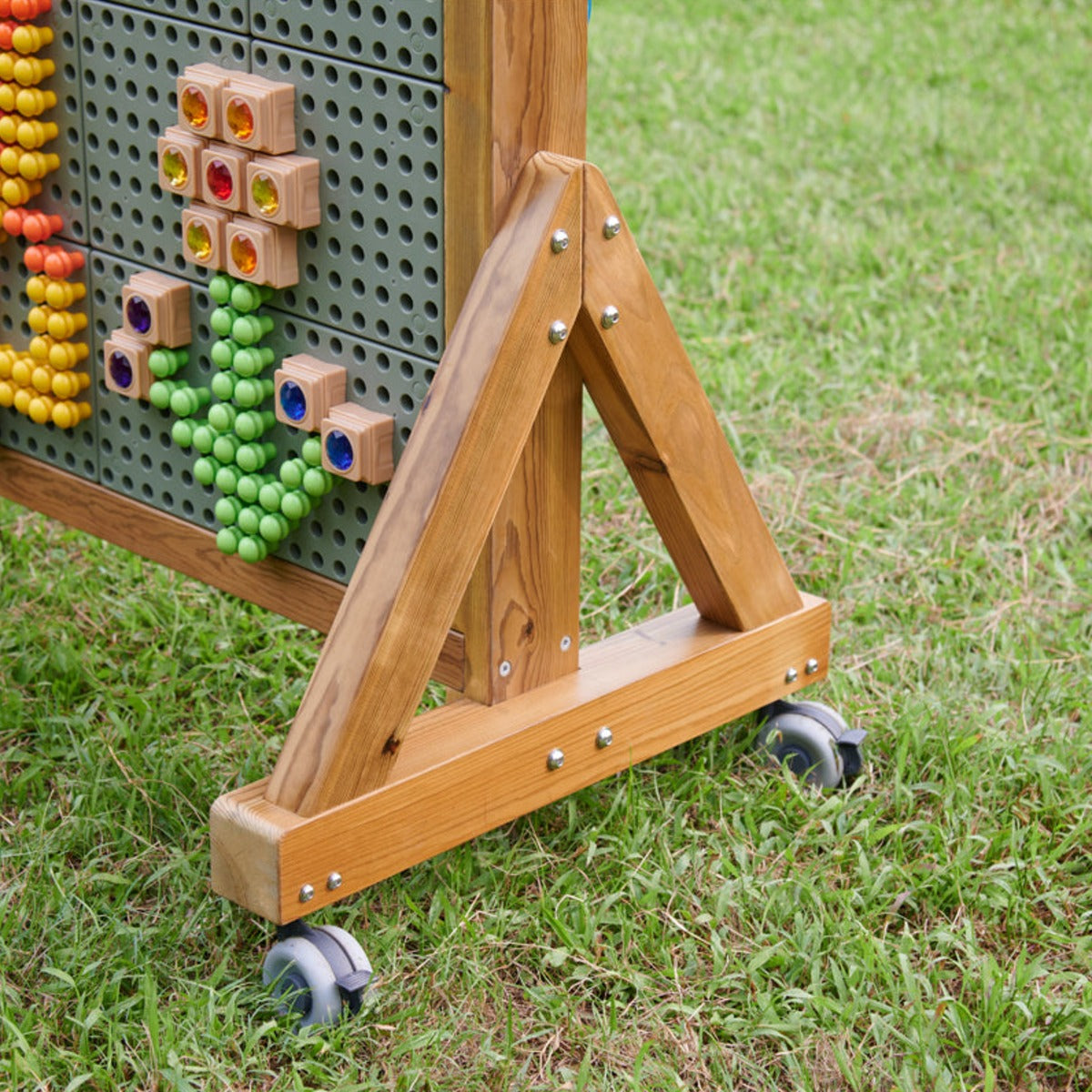 STEM-Wand für draußen, freistehend, beidseitig