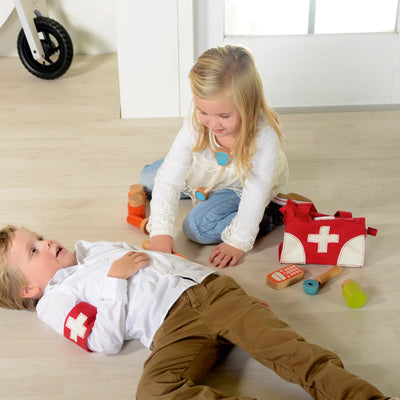 Mein erstes Arzt-Set aus Holz – Bild 2