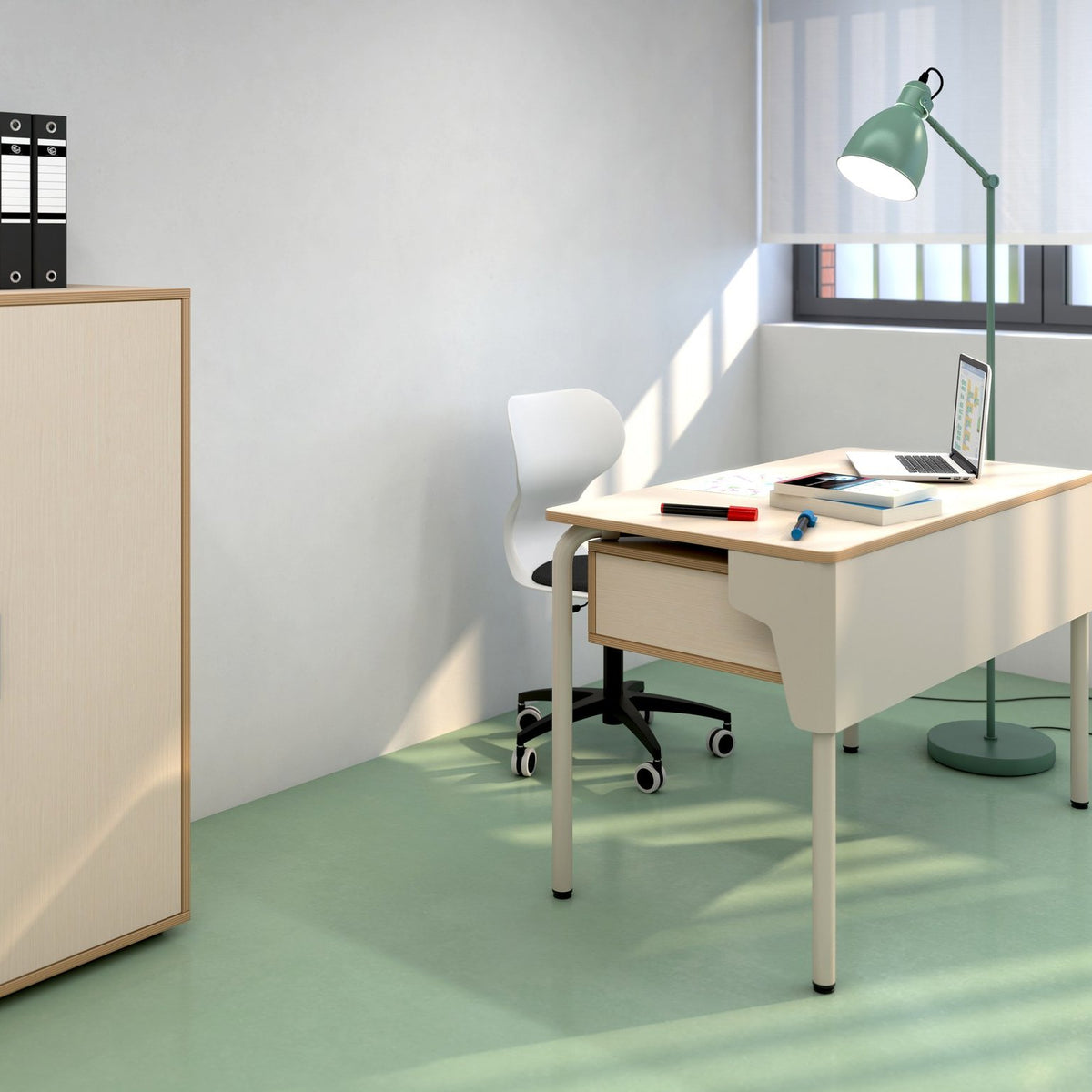 Emmy Schrank mit Türen – Bild 4